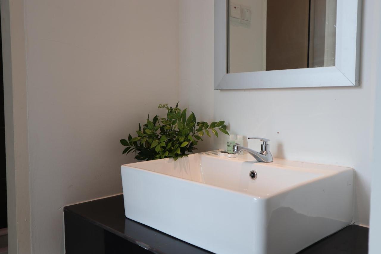 Zen66 @ Roxy Serviced Apartment Kuching Zewnętrze zdjęcie